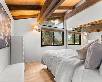 Dolly Varden Cottage - Kings Beach - Bedroom