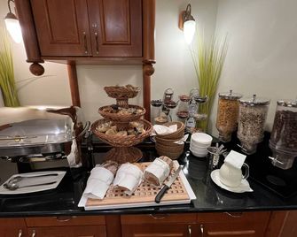 Suite Hotel 900 m zur Oper - Vienna - Buffet