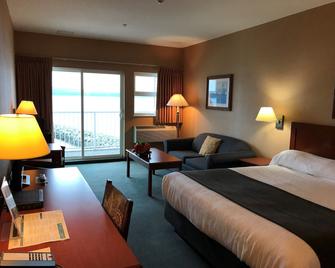 Beach Gardens Resort And Marina - Powell River - Bedroom