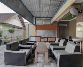 OYO 92833 Penginapan Syariah - Pekanbaru - Lounge