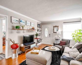 Smart Eclectic Art House Near The Beat - Σακραμέντο - Σαλόνι