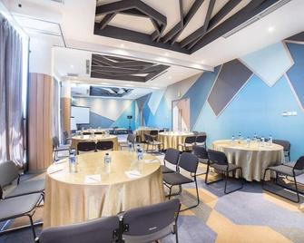 Horison Trunojoyo Batu Malang - Batu - Restaurace