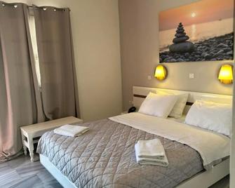Akrogiali Hotel - Tinos - Bedroom