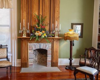 Baer House Inn - Vicksburg