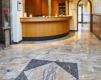 Hotel Zur Traube - Velbert - Receptie