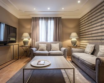 فينسي لي هوتل - فالنسيا - غرفة معيشة