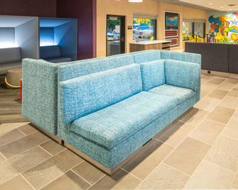 Tru by Hilton Minneapolis Mall of America - Bloomington - Lobby