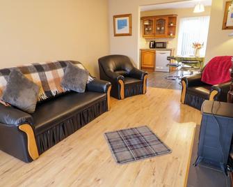 Portstewarts Home from Home - Portstewart - Living room