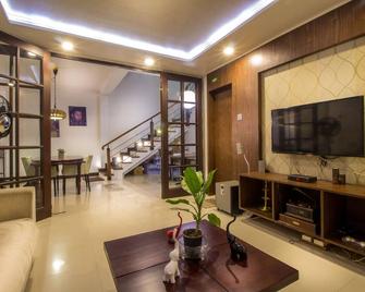 Sevana City Hotel - กัณฏี - ห้องนั่งเล่น