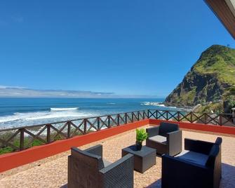 Maiata Beach House by HR Madeira - Porto da Cruz - Balcony