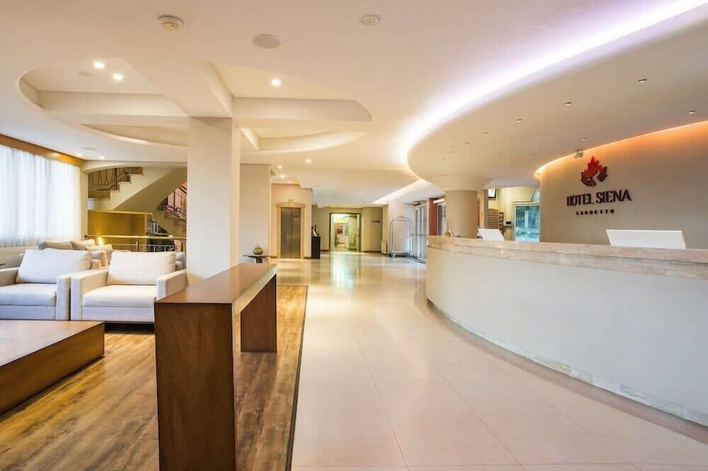 Hotel Laghetto Siena - גרמאדו - לובי