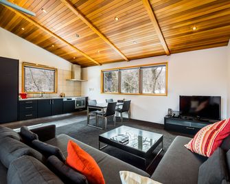 Phoenix Chalets - Hakuba - Pokój dzienny