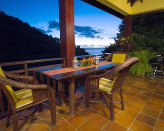 Villa Pomme D'amour Marigot Bay Lower Level 2 Bedroom Apartment - Marigot Bay - Balcony
