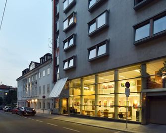 Korotan - Vienna - Building