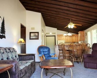 GetAways at Timbers at Island Park - Island Park - Wohnzimmer