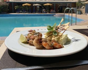 Hôtel Petit Bateau - Conakry - Restaurant