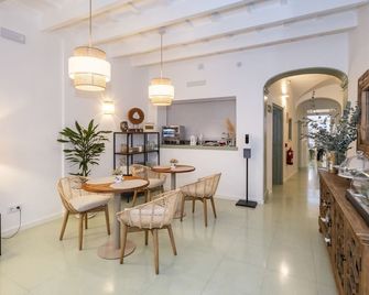Encant de Alaior Boutique Hotel - Alaior - Eetruimte
