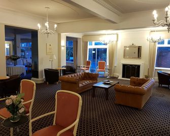 Burley Court Hotel - Bournemouth - Lounge