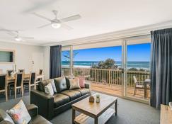 Longbeach 11 - Bilinga/ North Kirra Beachfront - 黃金海岸 - 客廳