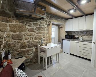 Beautiful home in the countryside - Sernancelhe - Cocina