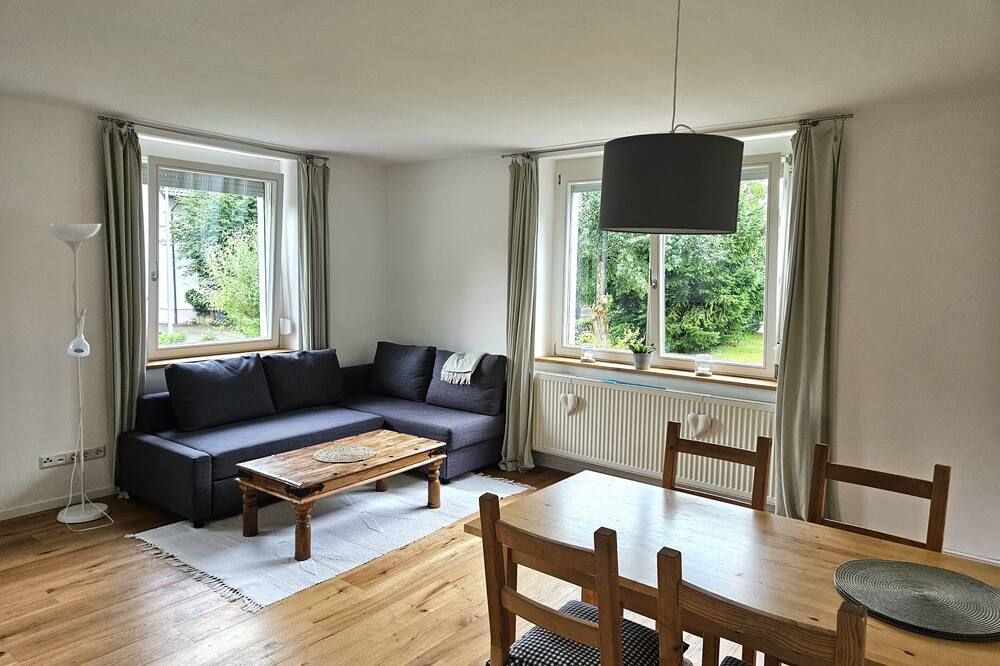 Schöne, Gemütliche Fewo in Bauernhaus mit Garten - أورسينغين – نينزينغين - غرفة معيشة