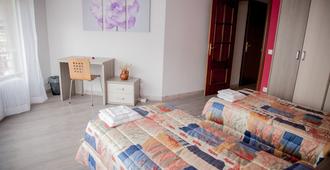Pensión Parque Del Ebro - Adults Only - Logroño - Bedroom