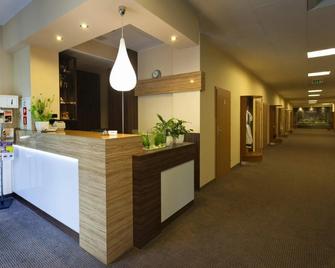 Hotel Polonez - Krakow - Front desk