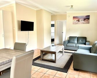 Discovery Parks - Narooma Beach - Narooma - Living room