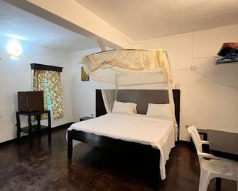 The New Big Tree Beach Resort - Mombasa - Soverom