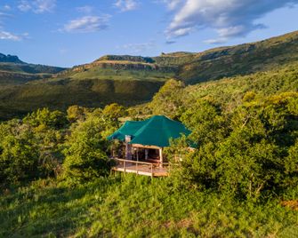 Sasi Bush Lodge - Luxury Tented Safari Bush Camp - Bergville - Gebäude