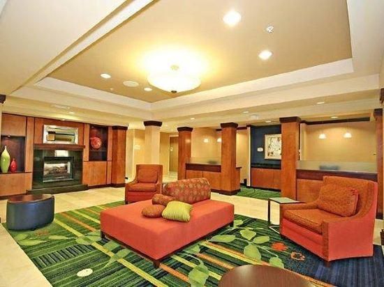 Fairfield Inn & Suites by Marriott Wytheville - Wytheville - Лоббі