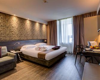 Best Western Plus Hotel Farnese - Parma - Schlafzimmer