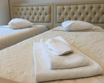 Hotel Prestige - Bruxelles - Camera da letto
