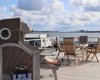 Houseboat Liliput Comfortable Holiday Residence - Stralsund - Balcon