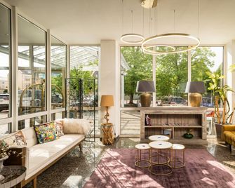 QU Hotel, Trademark Collection by Wyndham - Augsburg - Lobby