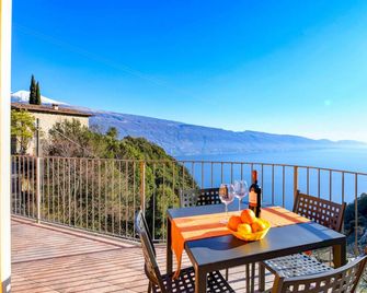Orange house - Tignale - Balkon