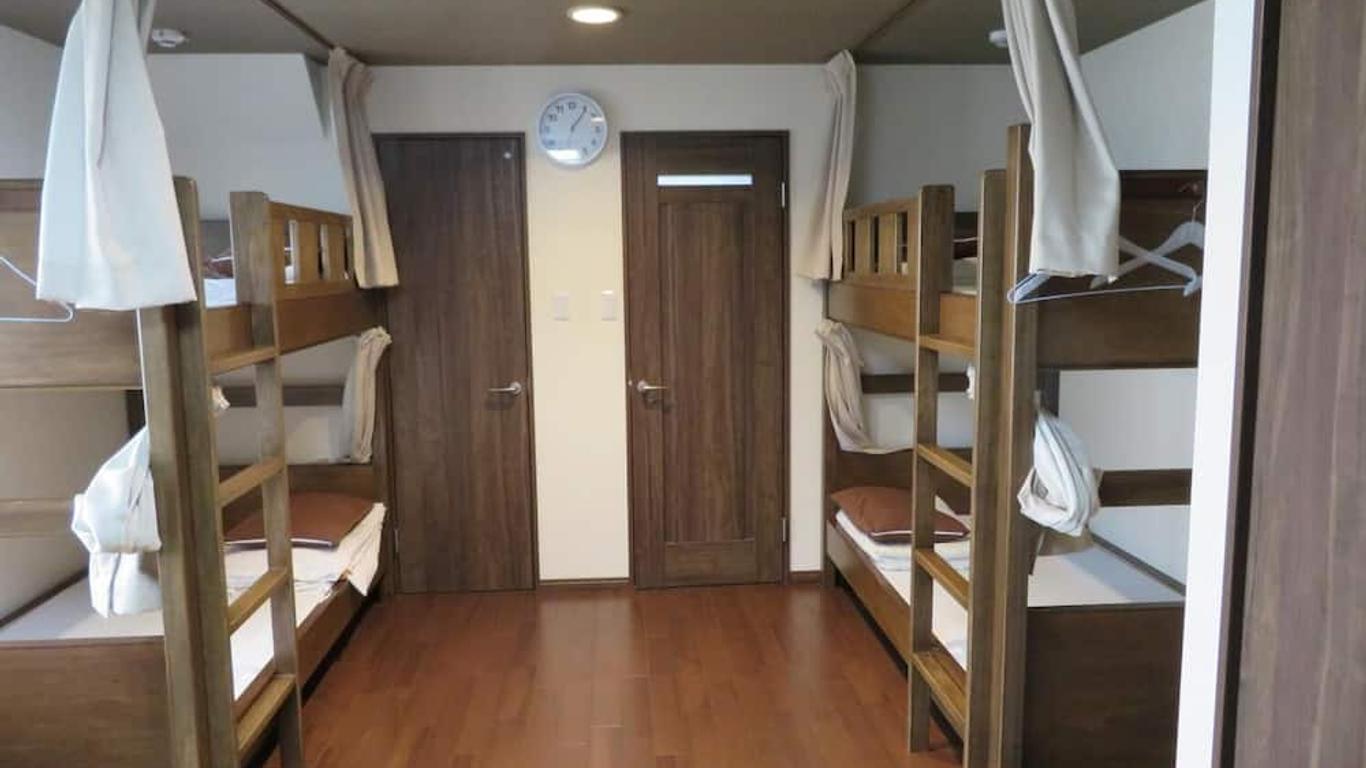 أزاليا - هوستل