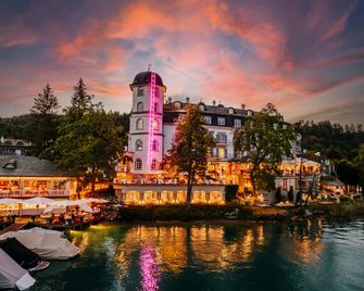 Hotel Schloss Seefels - Portschach am Wörthersee - Building