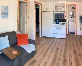 Cozy Cottage - Lakeview - Reeds Spring