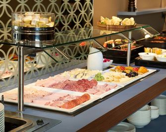 Hotel Le Parc - Wiener Neustadt - Buffet