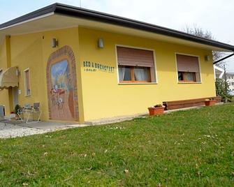B & B I Balbi - Sernaglia della Battaglia - Building