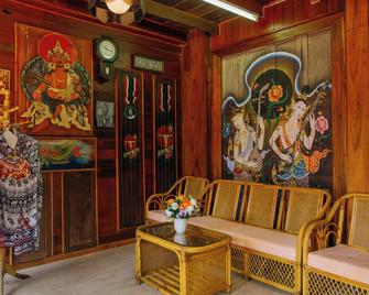 Klong Suan Plue Resort - Ayutthaya - Wohnzimmer