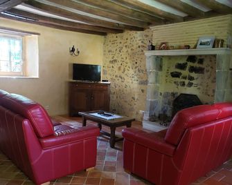 Charming 19th Century Cottage with Large Garden and River Access, Near Medieval Village - Sablé-sur-Sarthe - Salon