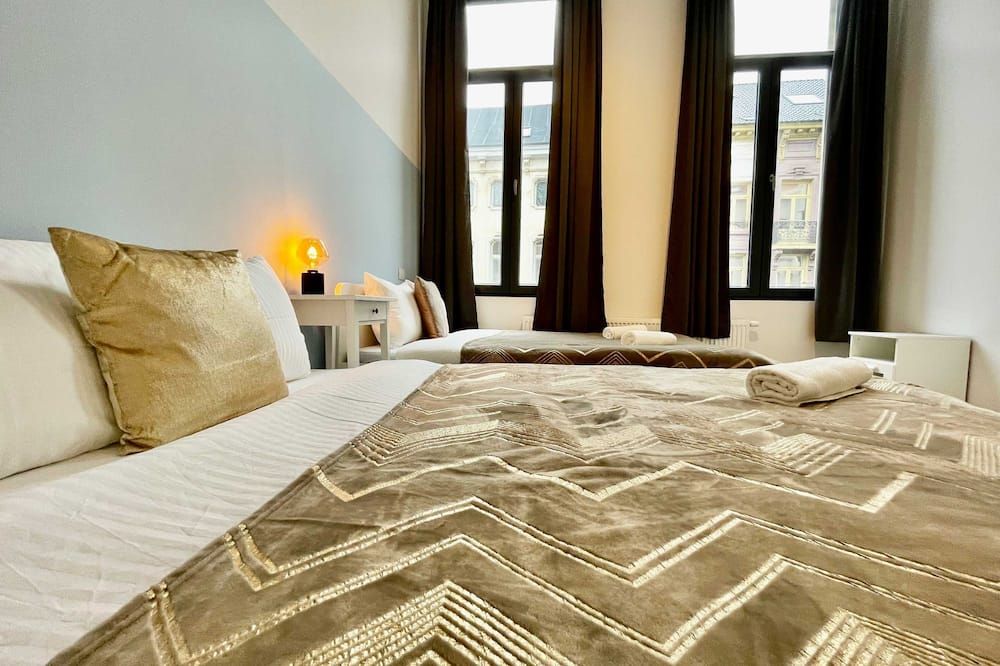 لاكشر 1 بد روم 2 ا نير فاشون دستريكت باي أونلوكستاي - انتورب - غرفة نوم