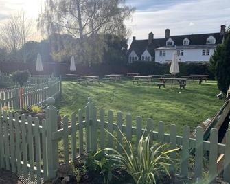 The Barrington Arms Hotel - Swindon - Extérieur