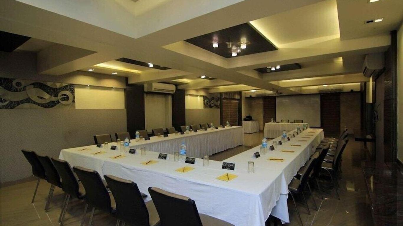 Kumar Resort By Turtle, Lonavala