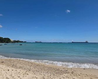 Villa La Pointe Peninsula - Port Louis - Beach