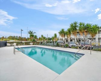 Rodeway Inn Lake Wales - Winter Haven - Lake Wales - Piscine