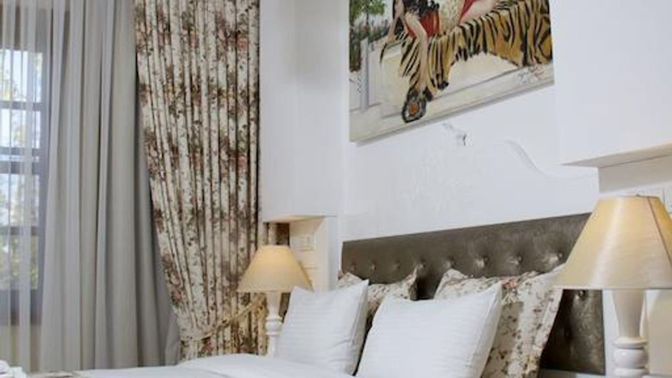 Kaleiçi Ozkavak Hotel