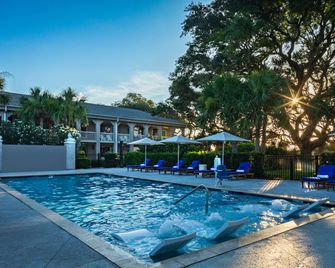 ذا بيتش فيو كلوب - جيكيل أيلاند - حوض السباحة